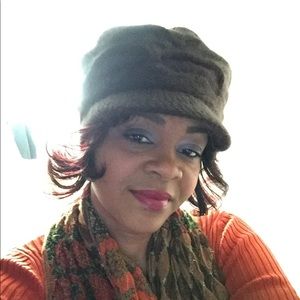 Meet your Posher, Christina